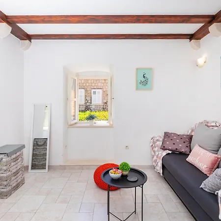 Old Town And Marko Apartamento *