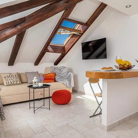 Daire Old Town And Marko *